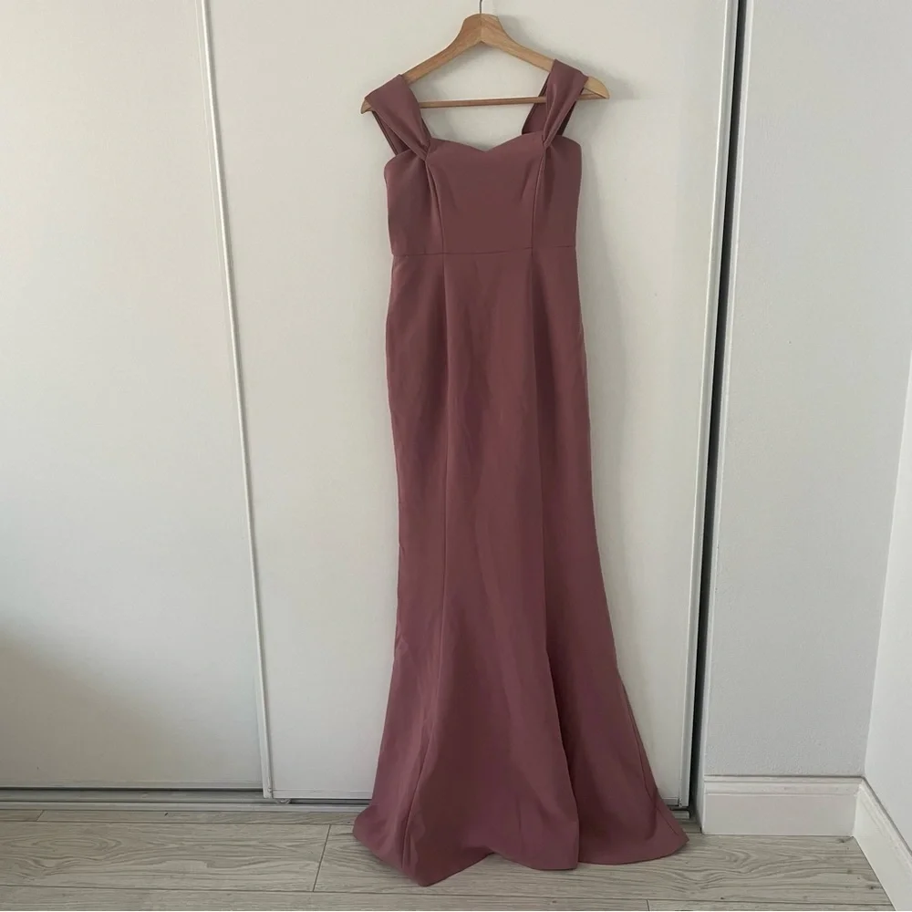 LIKELY NWT Bartolli Off Shoulder Mermaid Evening Gown in Rose Pink Size 4 - Picture 8 of 12